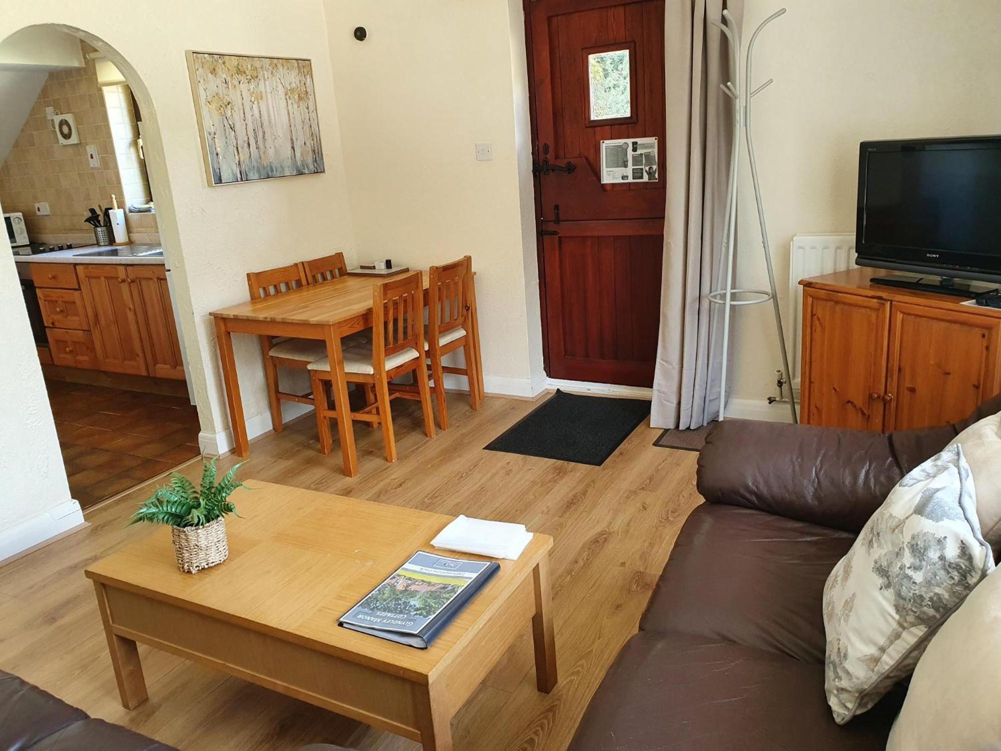 Glyndley Manor Cottages Polegate Phòng bức ảnh